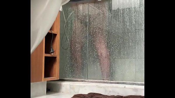 คลิปแอบถ่ายอาบน้ำ โคตรเเจ่ม แอบซ่อนกล้องเห็นพี่เขยแก้ผ้าอาบน้ำ โคตรเเจ่มเลย เด็ดมาก